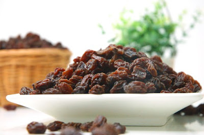 فوائد الزبيب وطريقة استعماله raisins